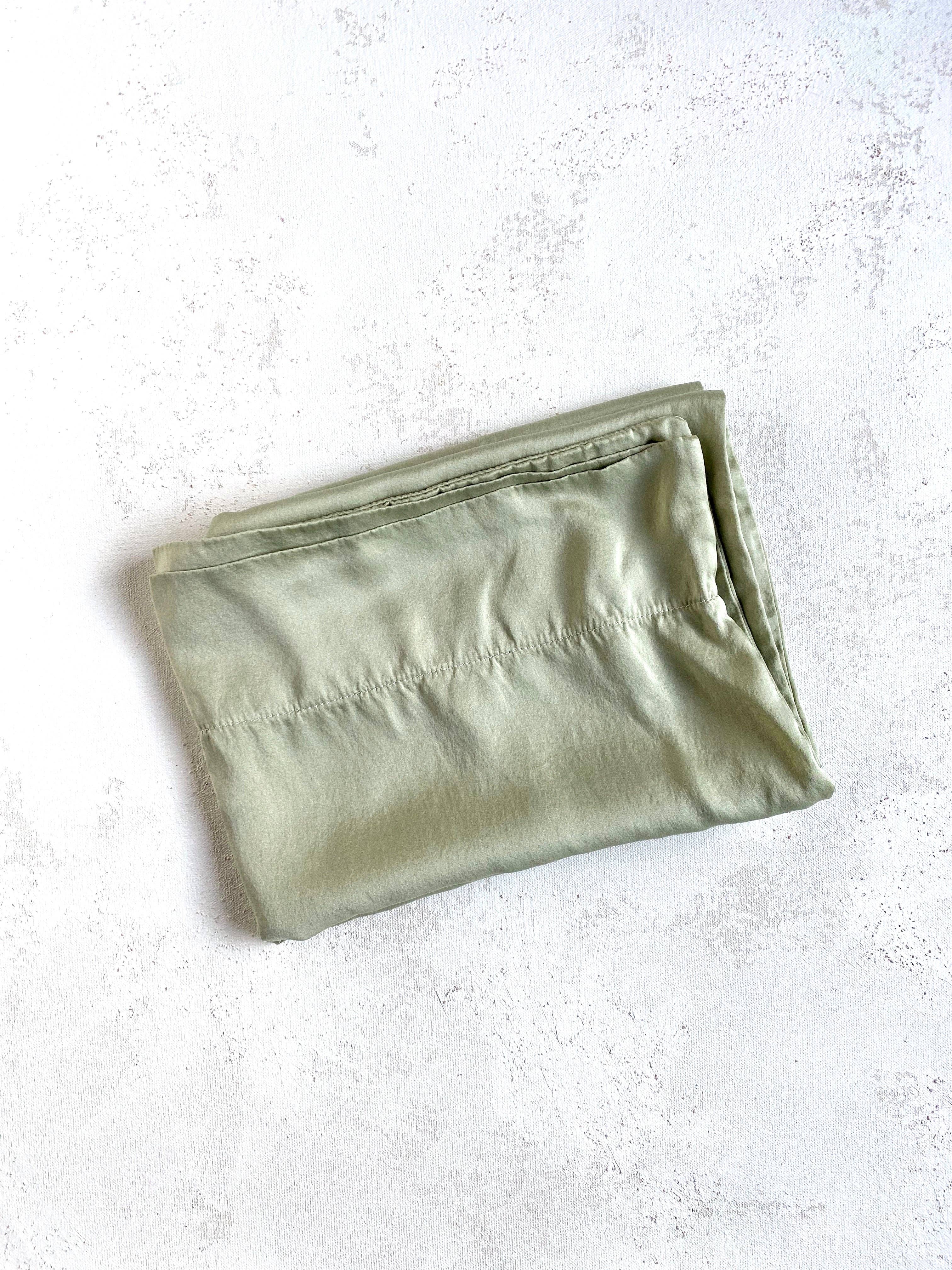 Silk Pillowcase in Sage: Standard