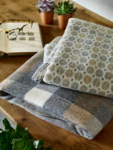 Natural Merino Lambswool Throws - Made in England: Block Windowpane Beige/Gray