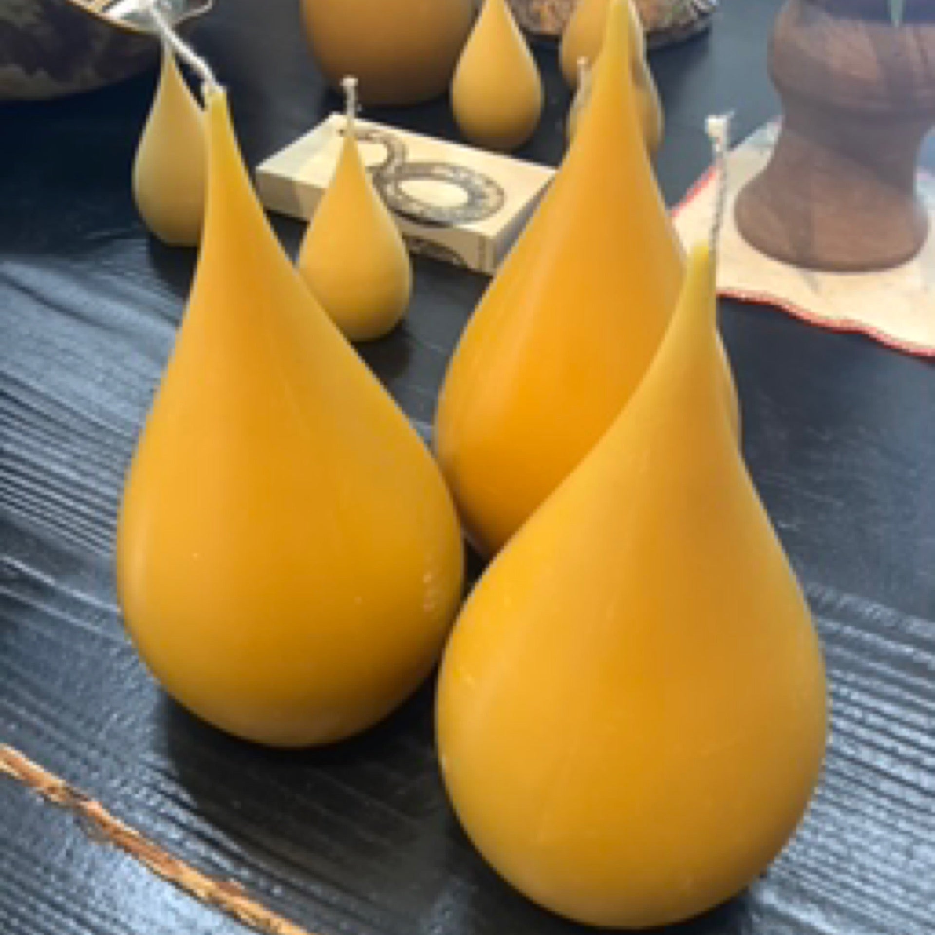 Beeswax Tear Drop Candle, Large